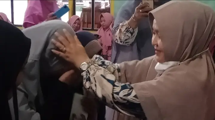 Peringati Maulid Nabi, Dirut PT.KLS Santuni Anak Yatim